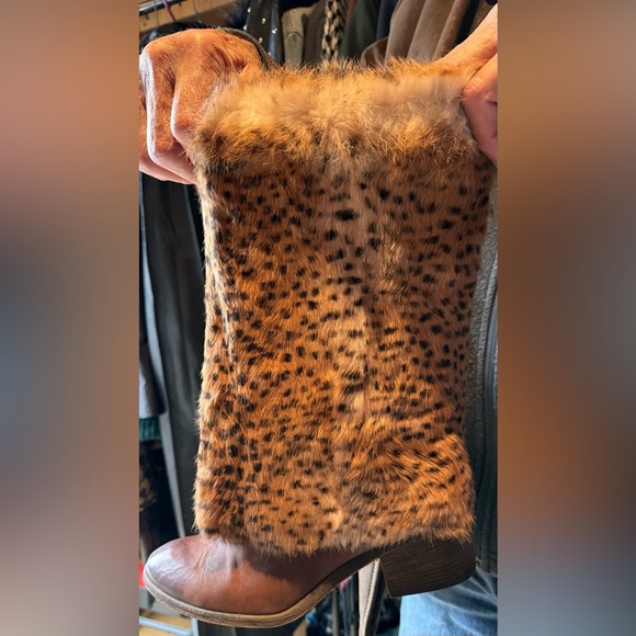 Donald J Pliner -Duscha Expresso/Beige Vachetta/Cheetah Shearling Boots - Picture 2 of 8